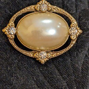 Pearl Brooch